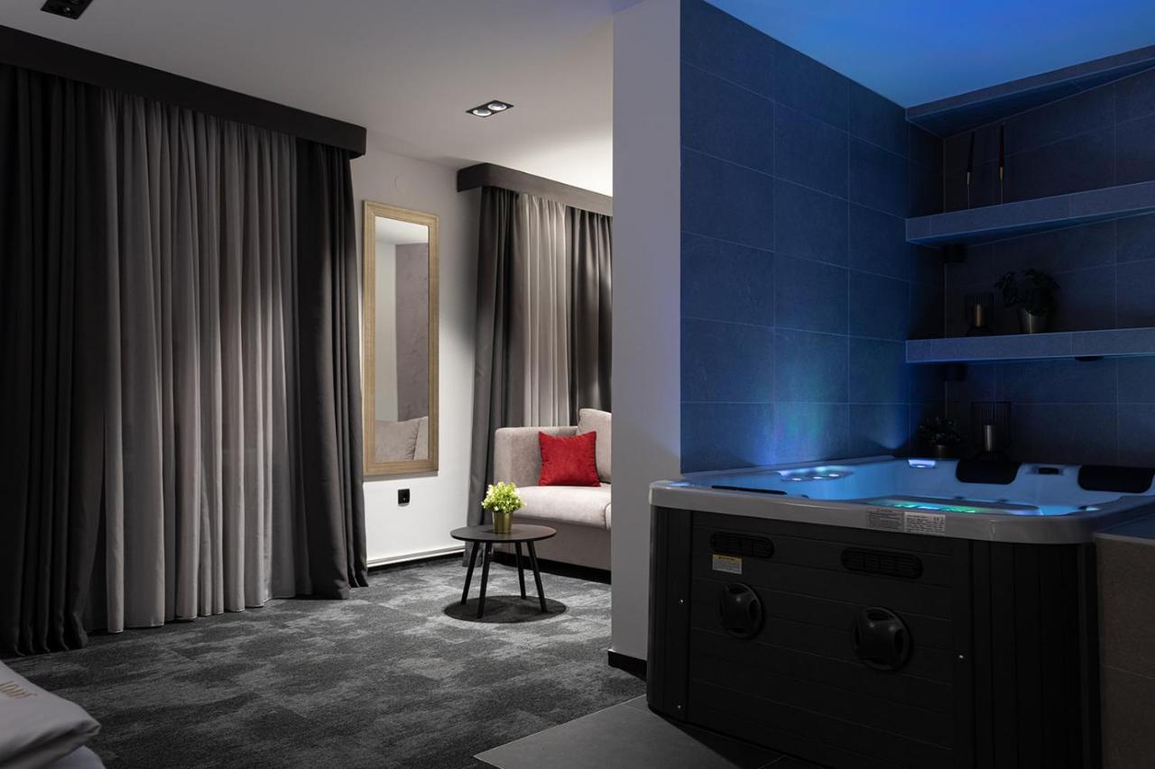 Savoy Residence Осиек Екстериор снимка