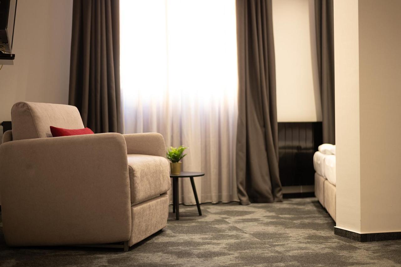 Savoy Residence Осиек Екстериор снимка